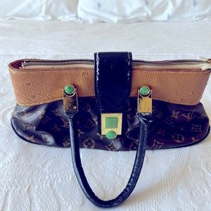 Gorgeous small purse 🤩 Vintage !!!